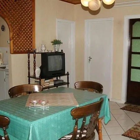 In Mit Grill Apartment